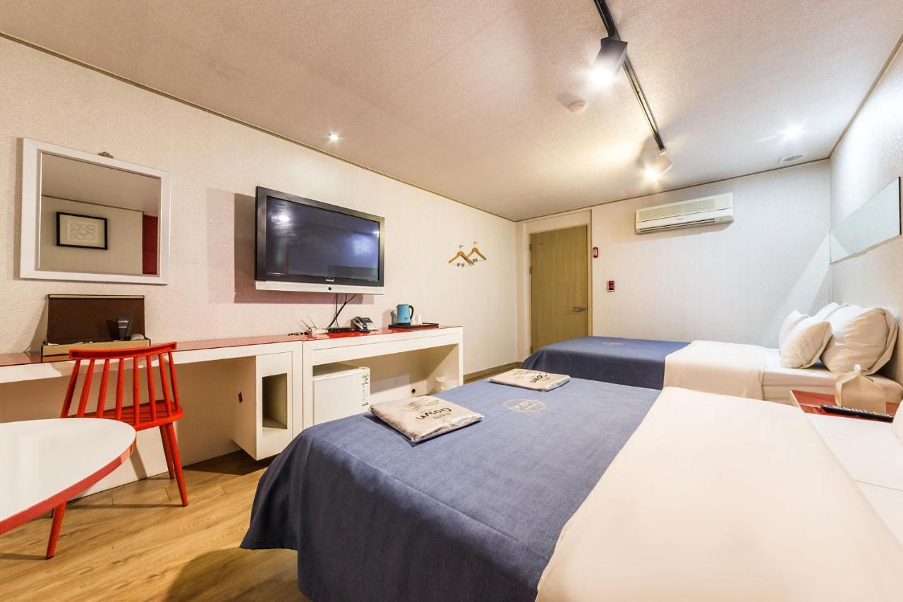 Chuncheon Sohsul Hotel Exterior foto
